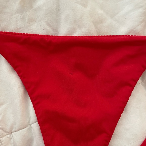 Frankie's Bikini Set - Picture 5 of 8